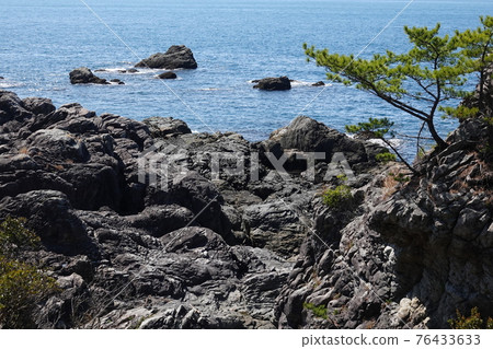The sea and rocks of Murotoanankaigan National Monument 76433633