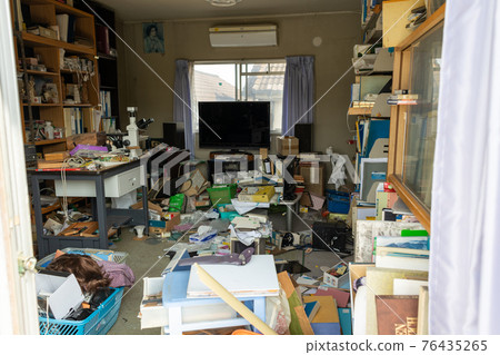 All-you-can-eat room (garbage house) 76435265