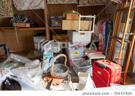 All-you-can-eat room (garbage house) 76435408