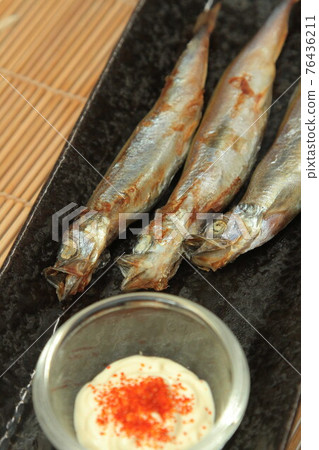 Shishamo Shishamo 76436211