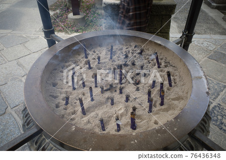 鎌倉錢洗弁天香爐 鎌倉錢洗弁天香爐 76436348