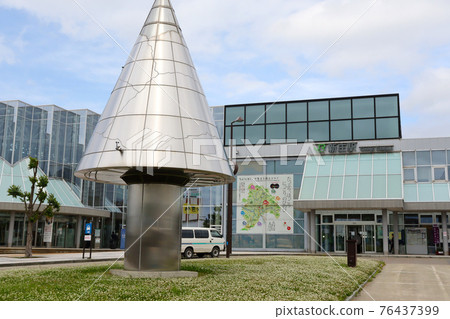 Exterior of JR East "Shinjo Station" station building Shinjo City, Yamagata Prefecture 76437399