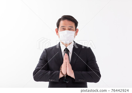 哀悼面具中間人葬禮 76442924