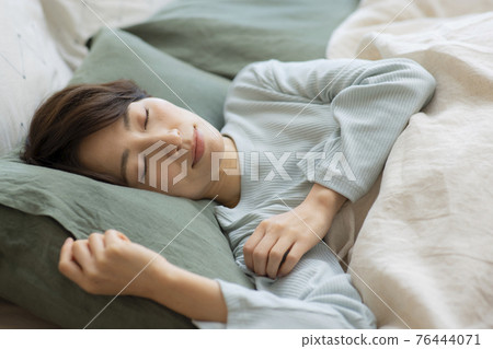 Sleep image Sleep image 76444071