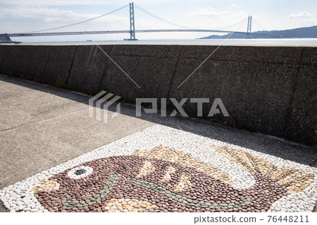 Collaboration of Akashi Strait and sea bream objects 76448211