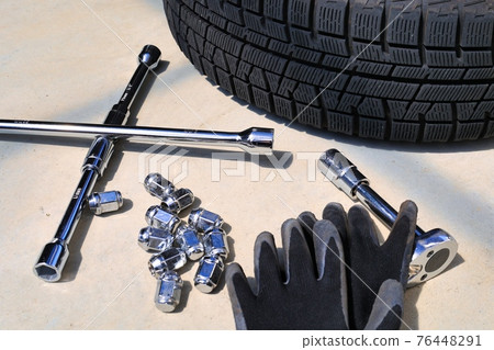 Car tire replacement Winter preparation studless tires 76448291