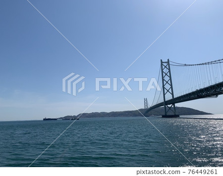 Great power! Akashi Kaikyo Bridge 76449261