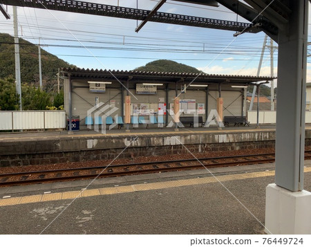 Isonoura Station near the sea in Wakayama Prefecture Isonoura Station near the sea in Wakayama Prefecture 76449724