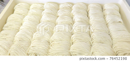 Noodles Noodles 76452198