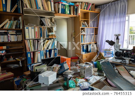 All-you-can-distribute room (remains collection / garbage mansion) 76455315