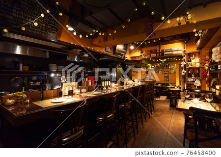 Restaurant interior Restaurant interior 76458400