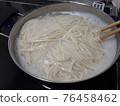 Boil udon 76458462