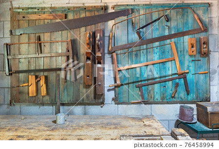 old carpenter's tool 76458994