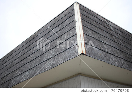 Roof painting, roof deterioration, roof fading, painting, caulking 76470798