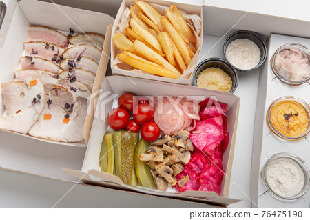 Online order, fast contactless delivery to office and home during COVID-19 outbreak 76475190