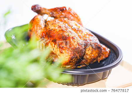 Roast chicken roasted takeout [with corona new normal] 76477817