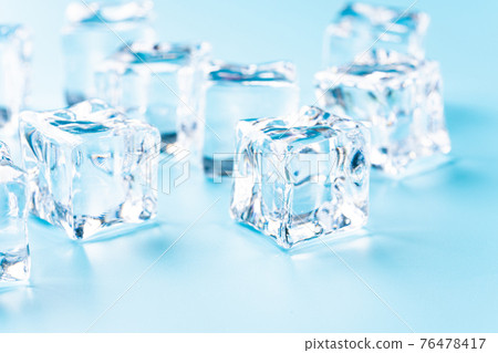 方冰的形象 76478417