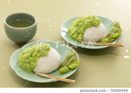 尊達麻糬配綠色日本紙和茶 76480499