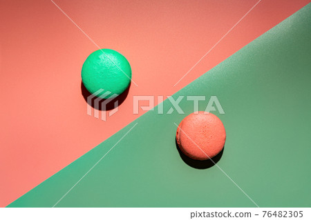 Cookie macaron or macaroon Cookie macaron or macaroon 76482305