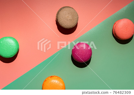 Cookie macaron or macaroon Cookie macaron or macaroon 76482309