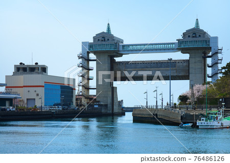 Numazu Port Large Observatory Water Gate "Byuo" and Surrounding Landscape Cherry Blossoms in Full Bloom 76486126