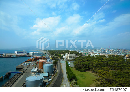 View of the surrounding landscape from the large observatory sluice gate "Byuo" at Numazu Port 76487607