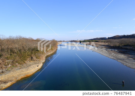 Tama River seen from Haijima Bridge 76487941