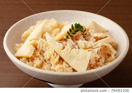 Bamboo shoots rice  76493108