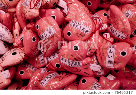 Sea bream for Kawagoe Hikawa Shrine 76495317