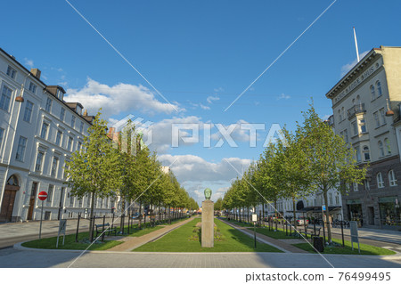 Cityscape of modern and old historical downtown of Copenhagen, Denmark Cityscape of modern and old historical downtown of Copenhagen, Denmark 76499495