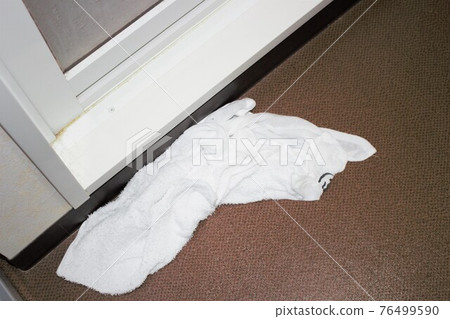 用過的白毛巾 76499590