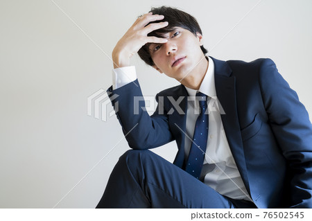 Businessman portrait Businessman portrait 76502545