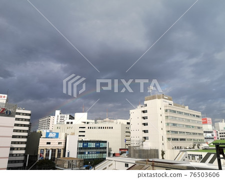 海老名市雨後的彩虹 76503606