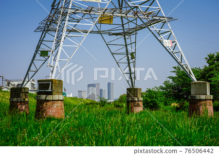 由複古紅磚輸電塔建造的二子玉川高層公寓 由複古紅磚輸電塔建造的二子玉川高層公寓 76506442