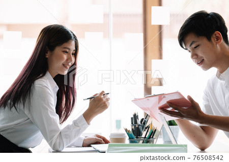 Business People Meeting share Ideas Concept. business planning. Business People Meeting share Ideas Concept. business planning. 76508542