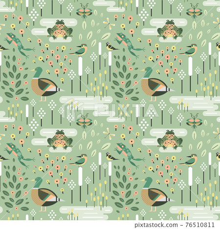 Pond Animals and Plant Life Seamless Pattern 76510811