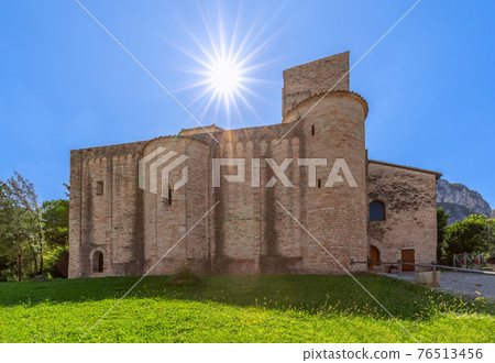 Abbey of San Vittore alle Chiuse In the rays of the midday sun. Comune of Genga, Marche, Italy 76513456
