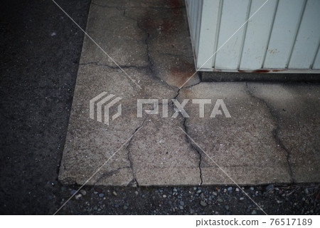 混凝土基礎裂縫 76517189