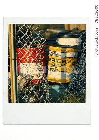 Oil can, seascape, pola style Oil can, seascape, pola style 76525000