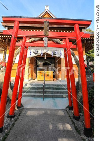 Okiku-inari Shrine Okiku-inari Shrine 76525939