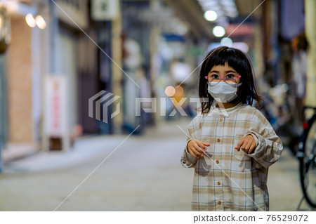 女孩掉下來 女孩掉下來 76529072