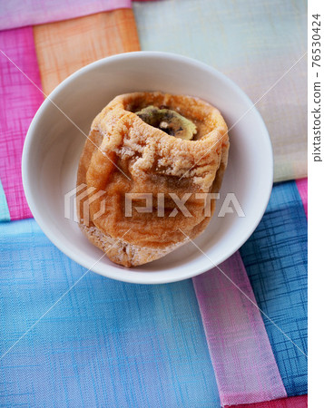 Korean traditional food dried persimmon 76530424