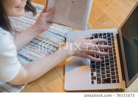 Online lesson female computer home rug 76531073