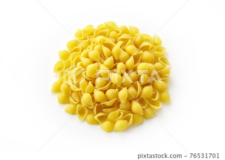 Conchiglie shell-shaped pasta short pasta uncooked 76531701
