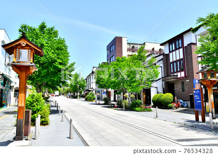View toward Nagano Chuo-dori / Zenkoji Temple (Nagano City, Nagano Prefecture) [2020.5] 76534328