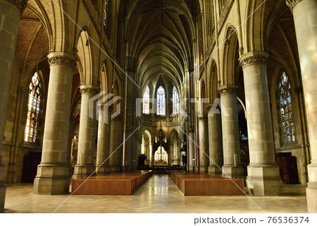 Linz New Cathedral 76536374