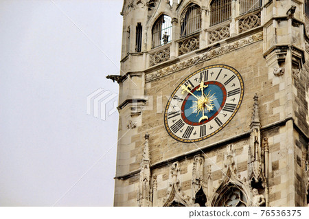 慕尼黑瑪麗亞廣場，新市政廳時鐘 76536375