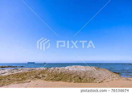 愛知縣美浜町野馬燈塔附近的海岸 愛知縣美浜町野馬燈塔附近的海岸 76538674