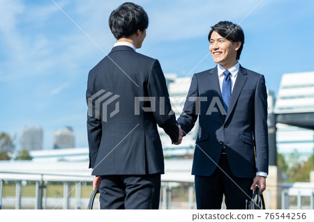 企業商人男性握手隊 76544256