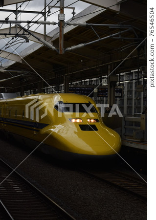 [Kyoto] Doctor Yellow arrives in Kyoto! 76546504